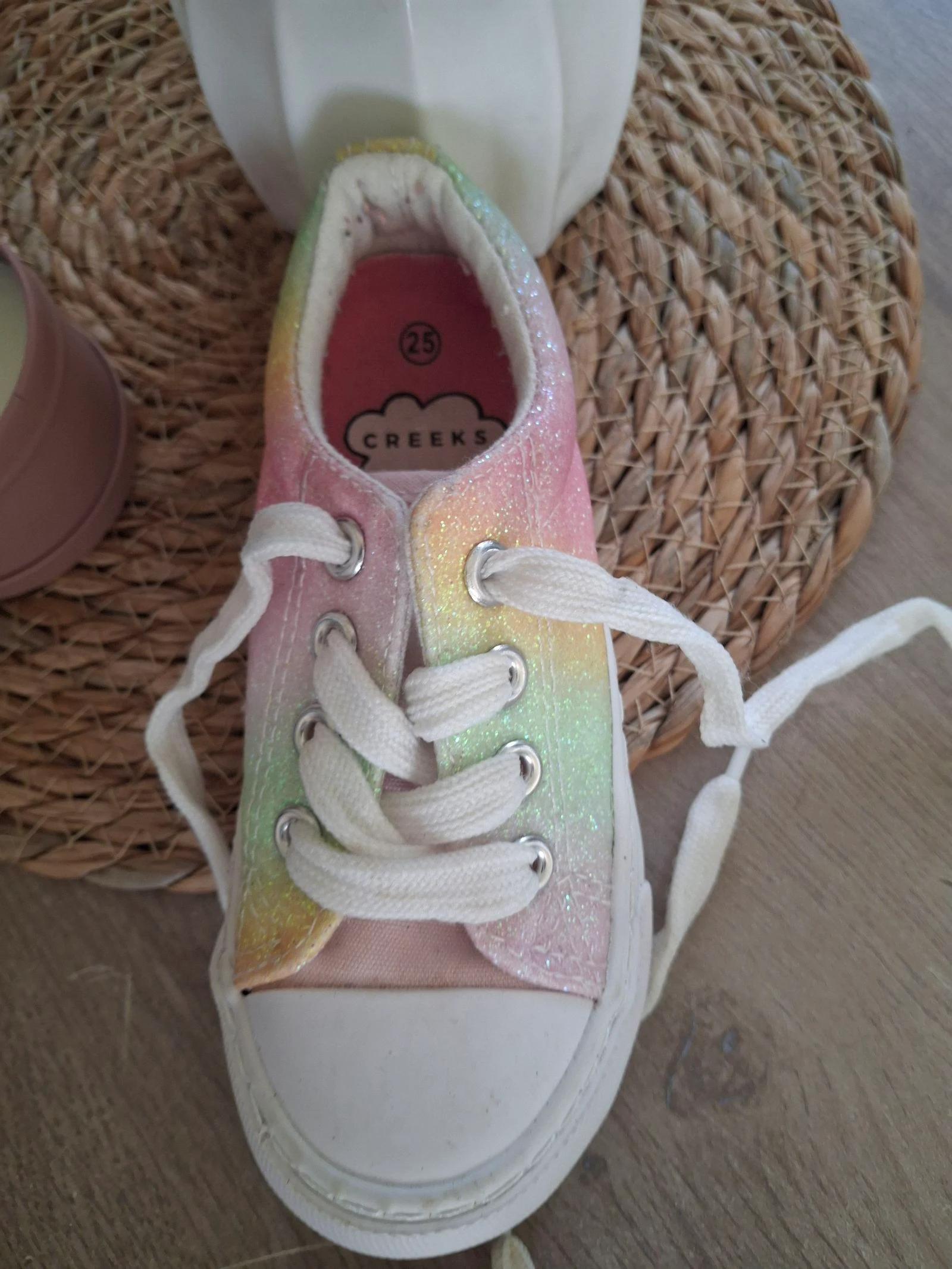Rainbow glitter baskets creeks size 25 – photo 3